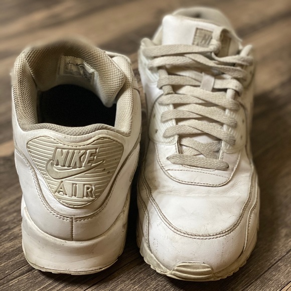 Men’s Nike Air-Max Shoes size 12 - Picture 3 of 5